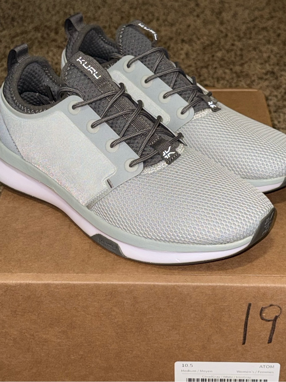 Kuru Women’s Atom Sneakers Cloud Gray White Iron Gray Women’s 10.5 Shoes New